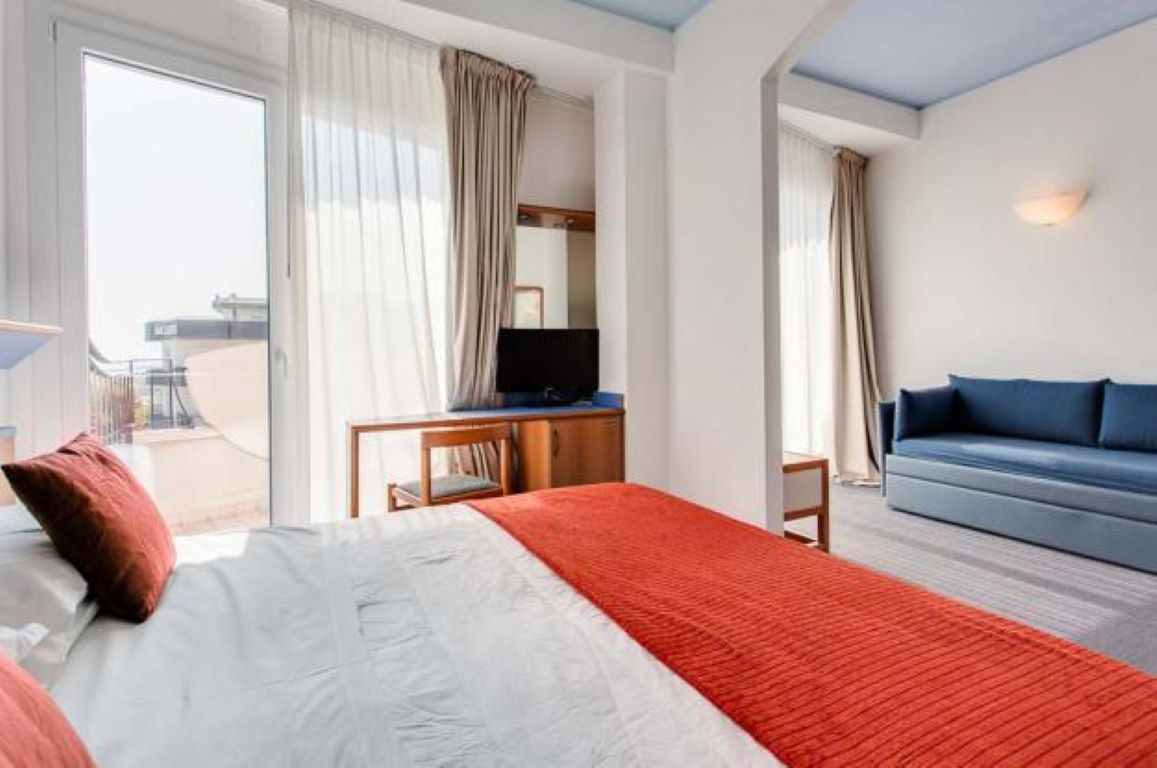 Hotel El Cid Campeador-Porodicna soba.jpg