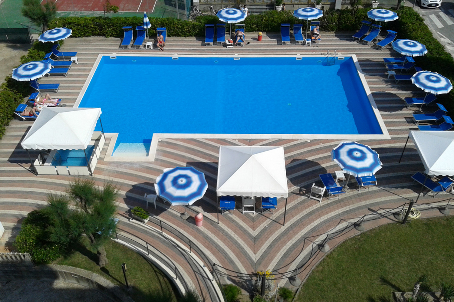 Atlantica Spiaggia Hotel-Bazen.jpeg
