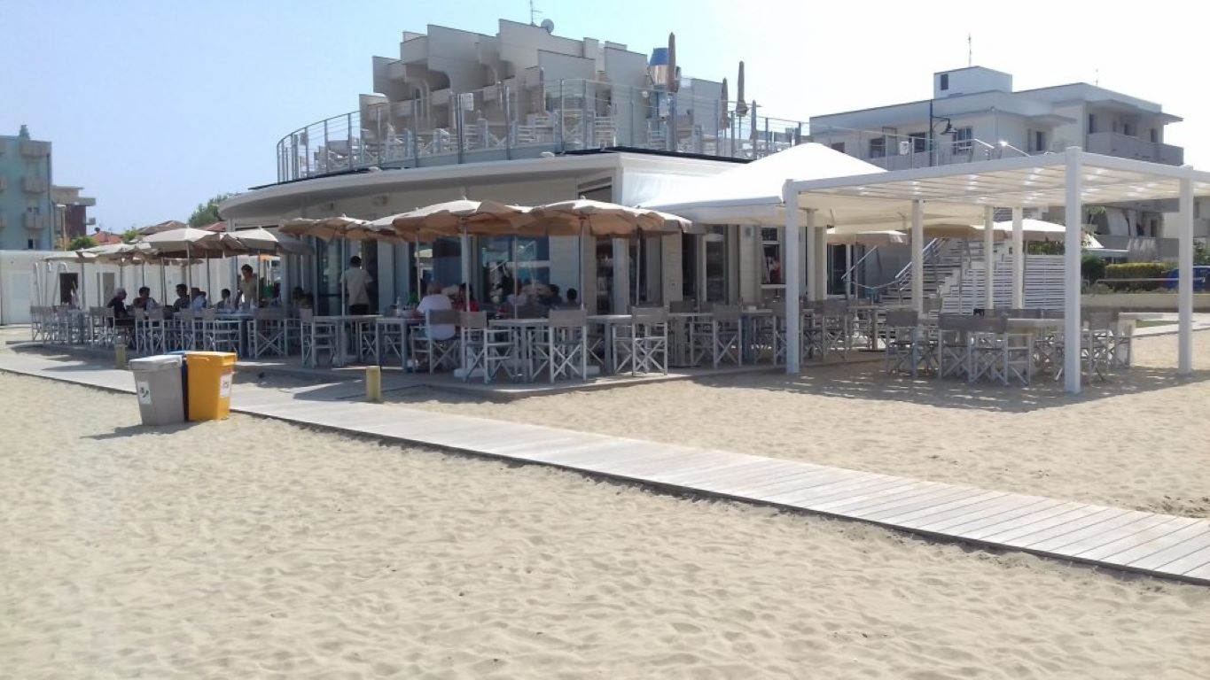 Hotel Atlantica Spiaggia-Restoran.jpg