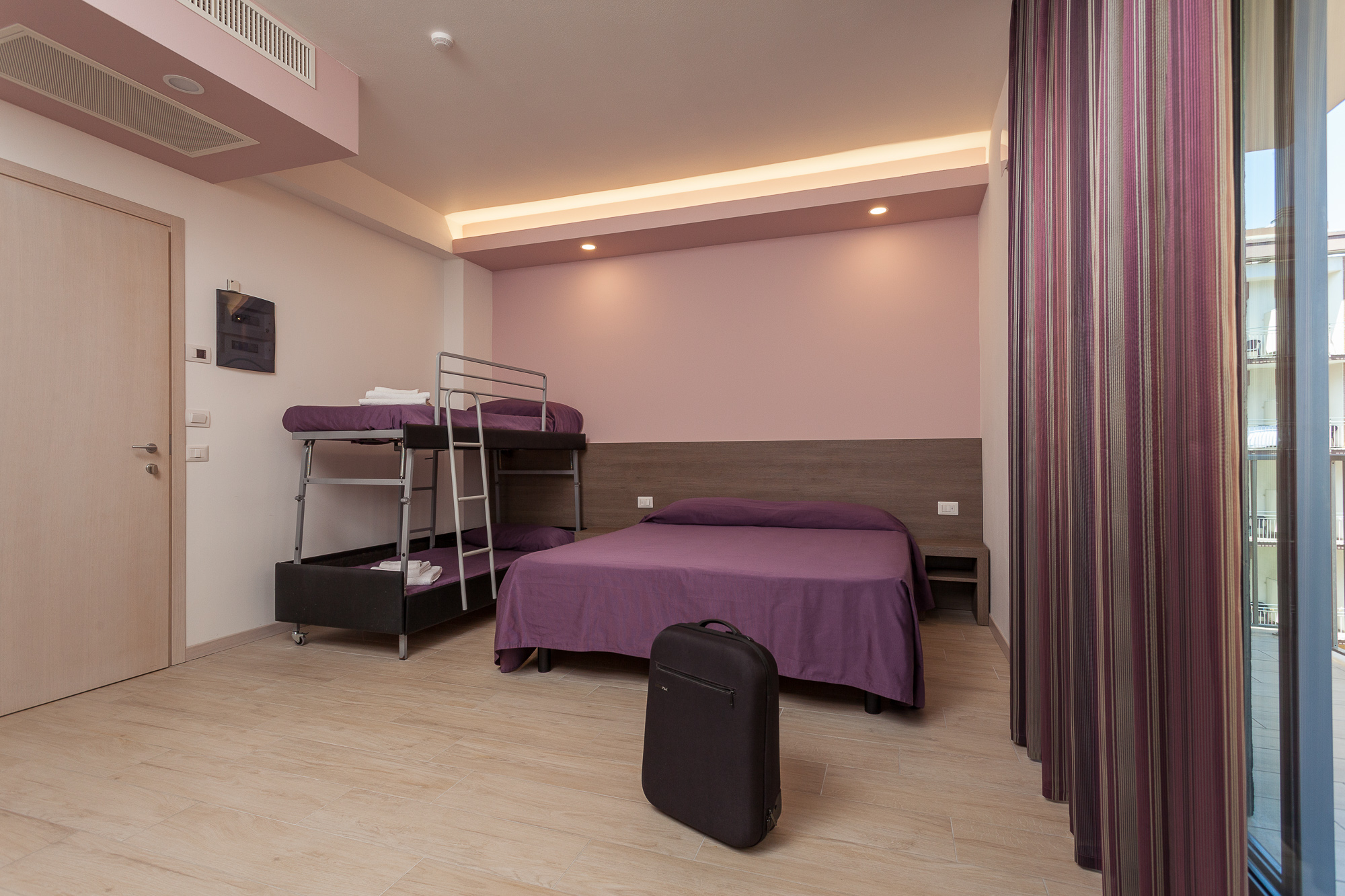 Gioia Hotel-Porodicna soba.jpg