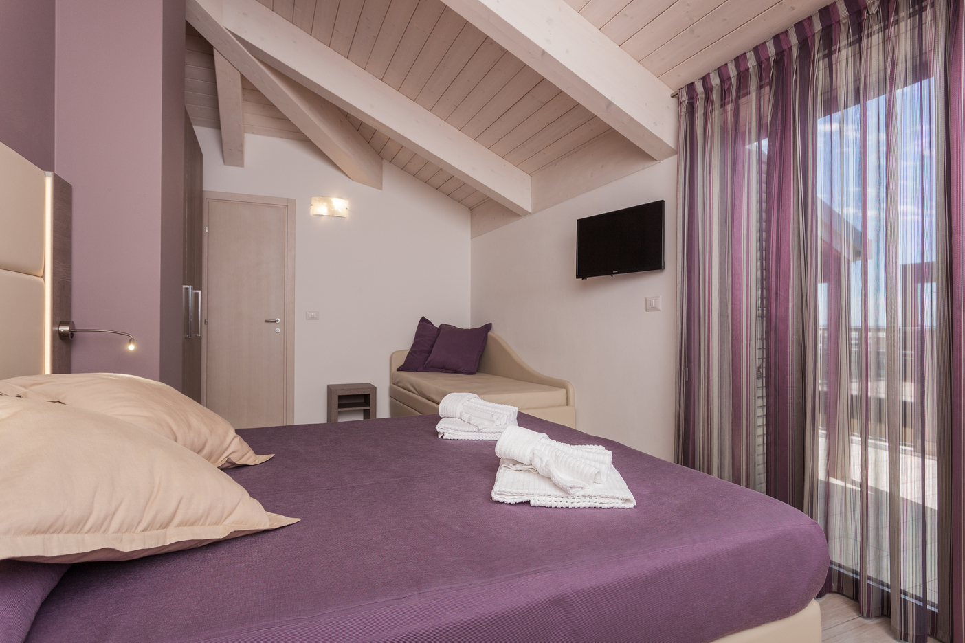 Hotel Gioia-Iris Suite.jpg