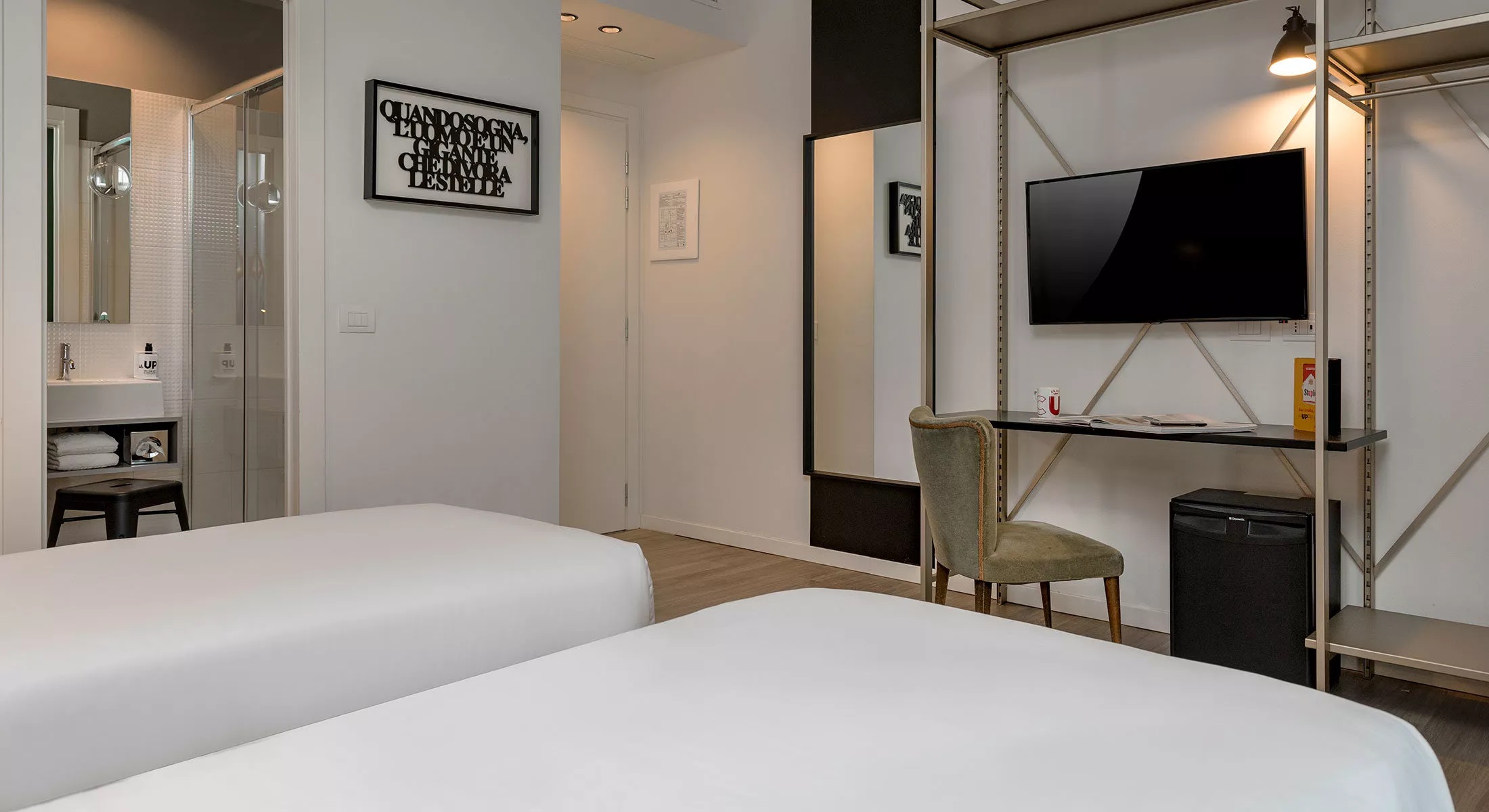 Up Hotel-Standardna soba.jpg