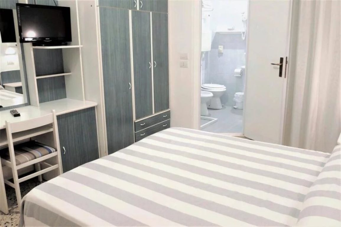 Hotel Aurea-Standardna soba.jpg