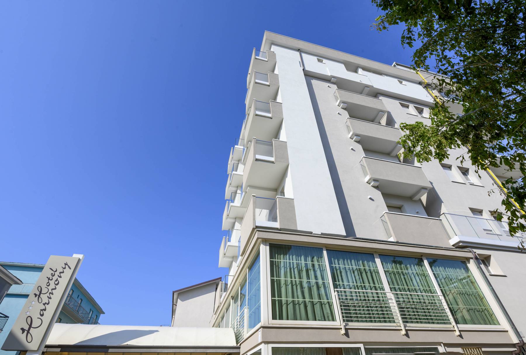 Hotel Harmony-Zgrada hotela.jpg