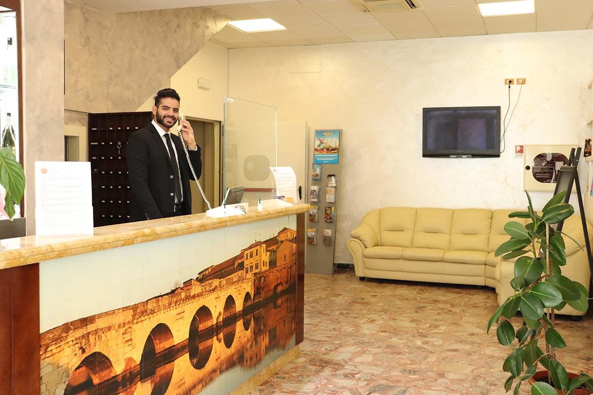 Morolli Hotel-Recepcija.jpg