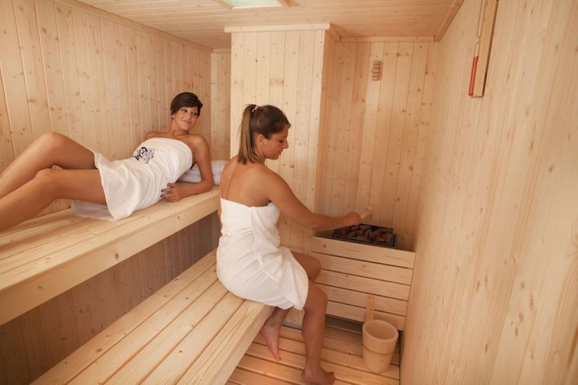 Zeus Hotel-Sauna.jpg