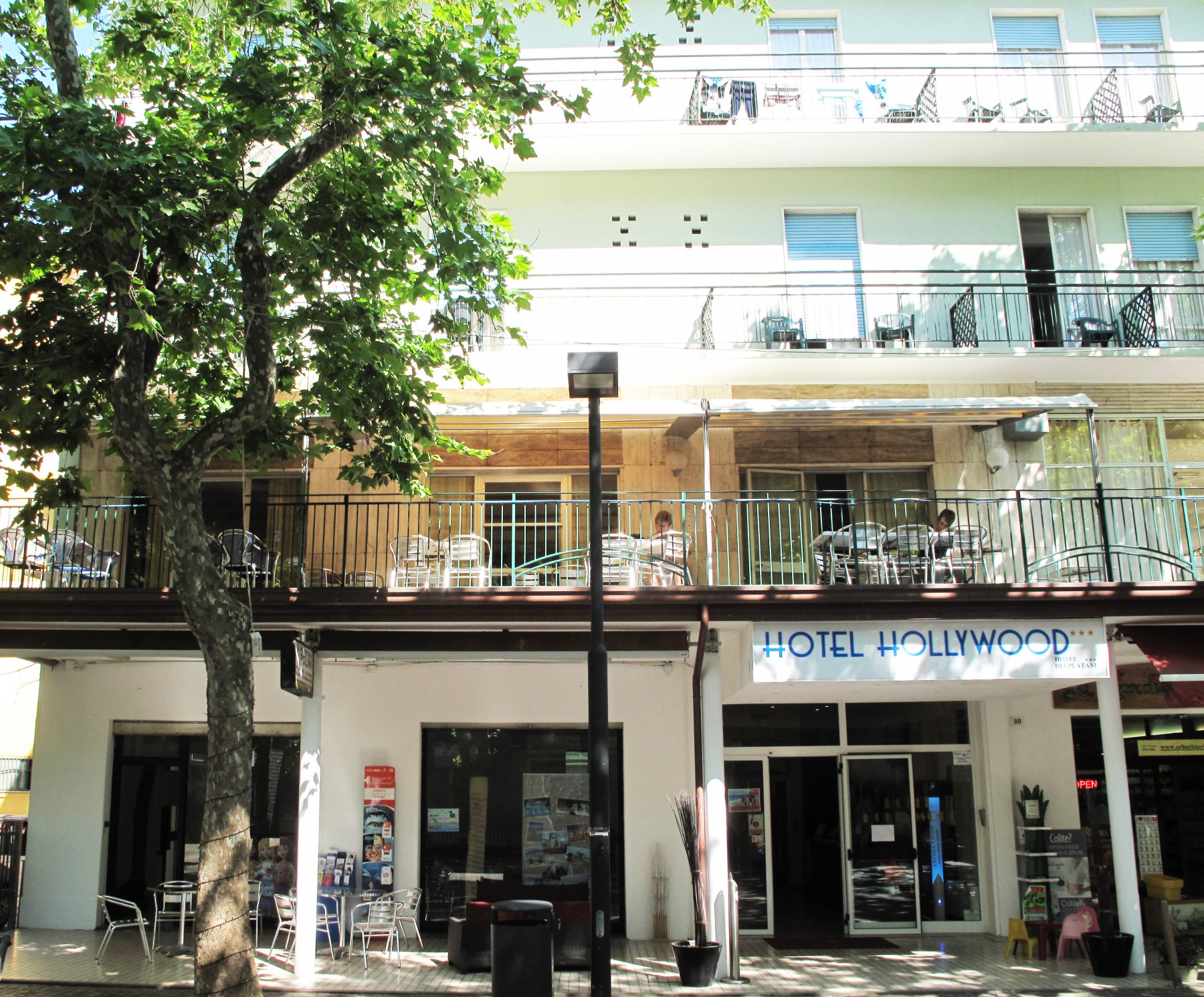 Hotel Hollywood-Zgrada hotela.jpg