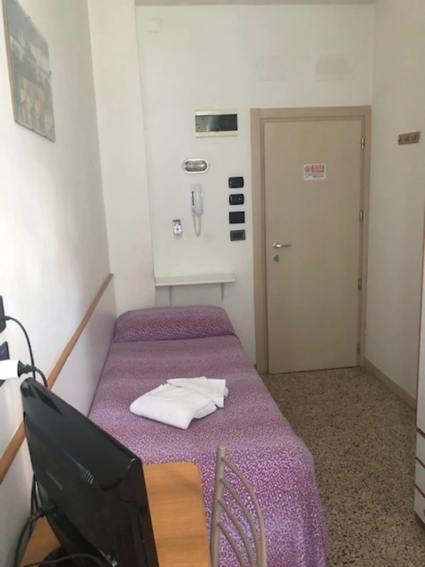 Hotel Zurigo-Jednokrevetna soba.jpg