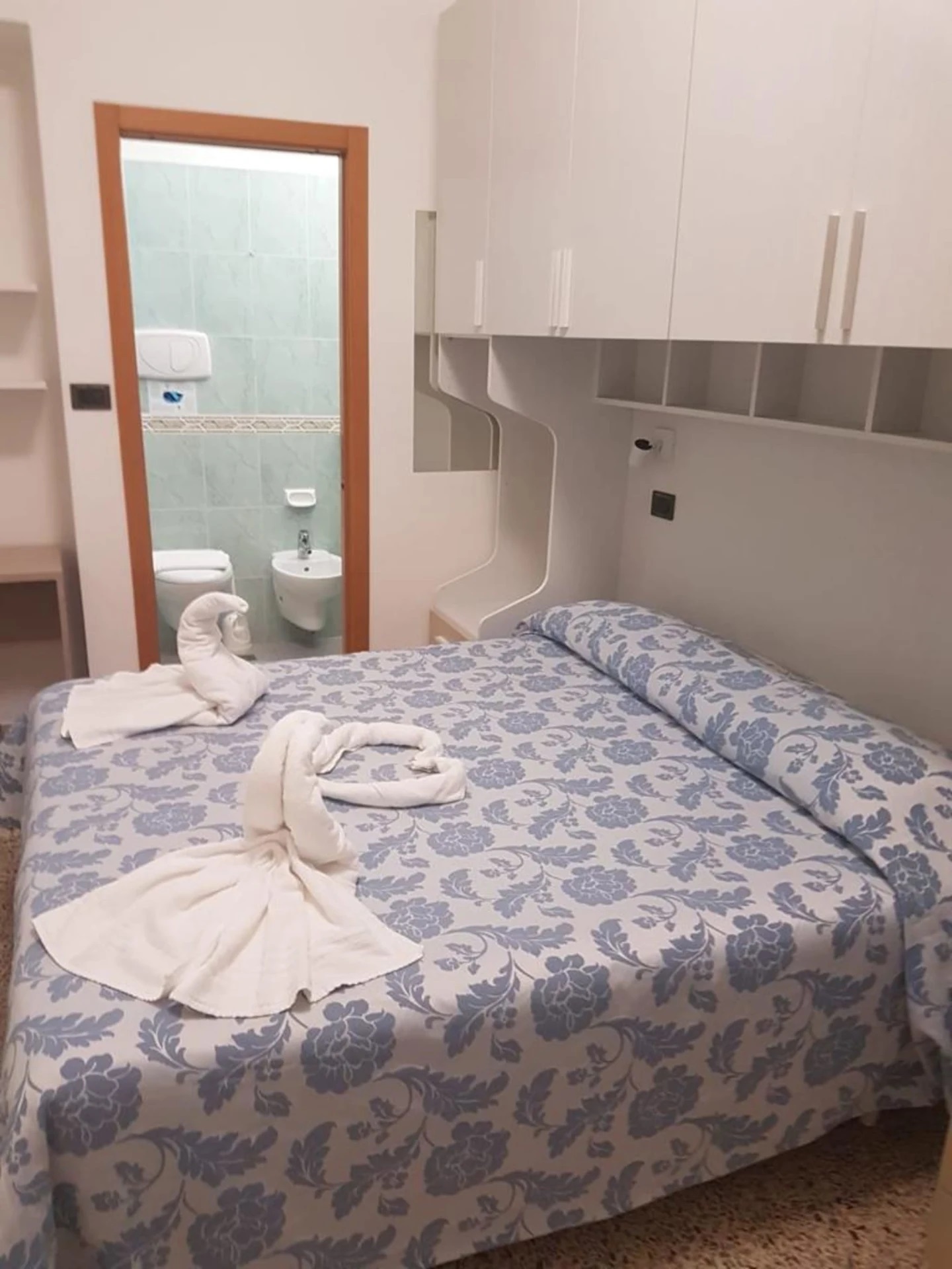 Zurigo Hotel-Standardna soba.jpg