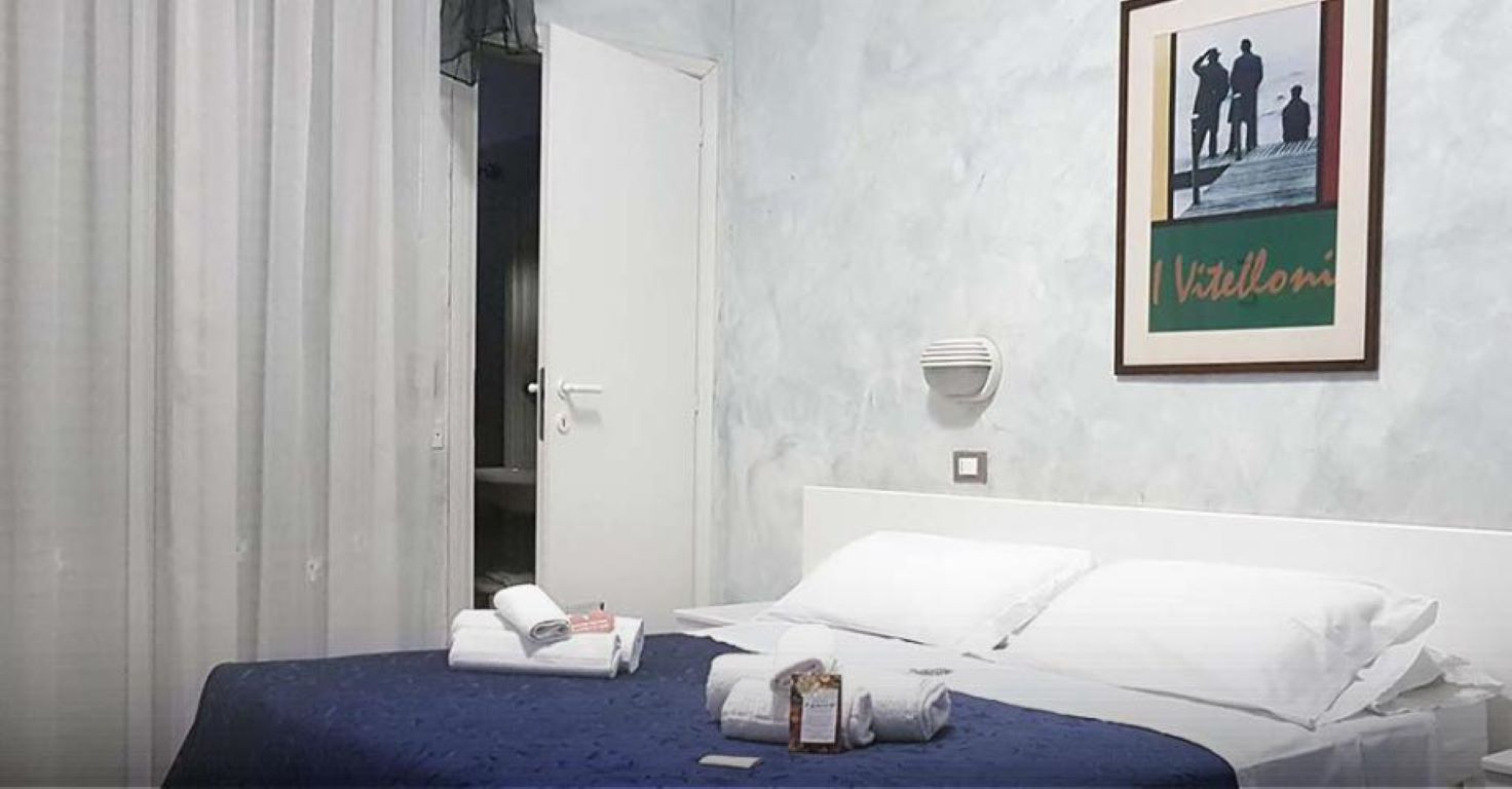 Hotel Dei Platani-Standardna soba.jpg
