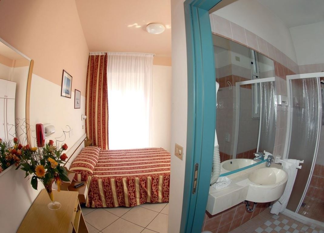 Hotel Faber-Standardna soba.jpg