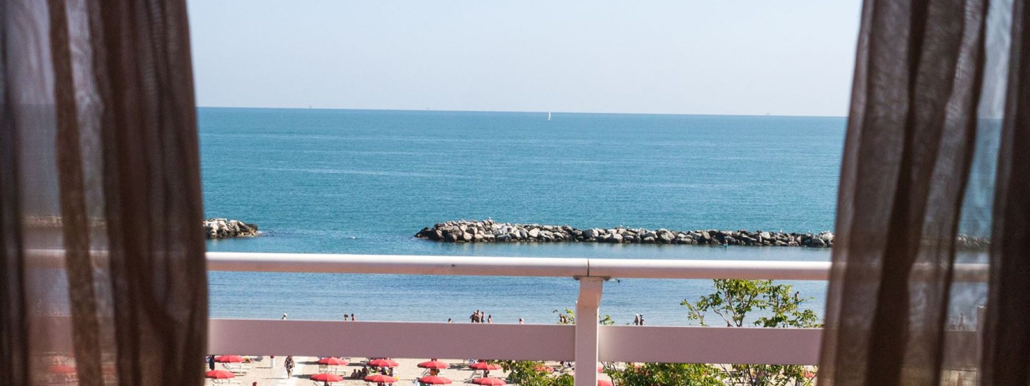 Hotel LaMorosa-Pogled na more.jpg