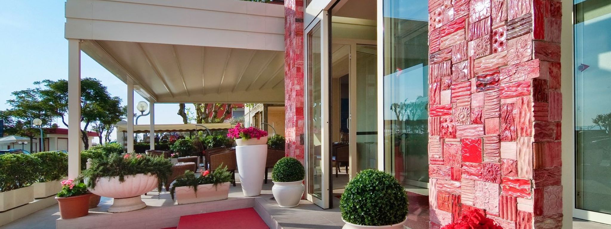 LaMorosa Hotel-Ulaz u hotel.jpg
