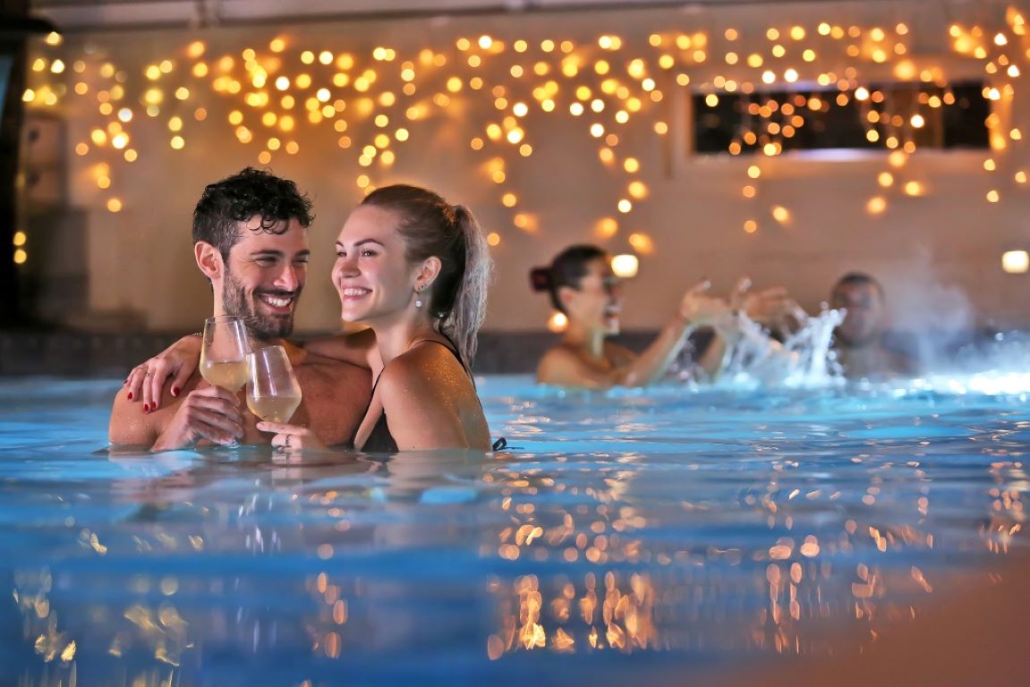 Le Rose Suite Hotel-Unutrasnji bazen.jpg
