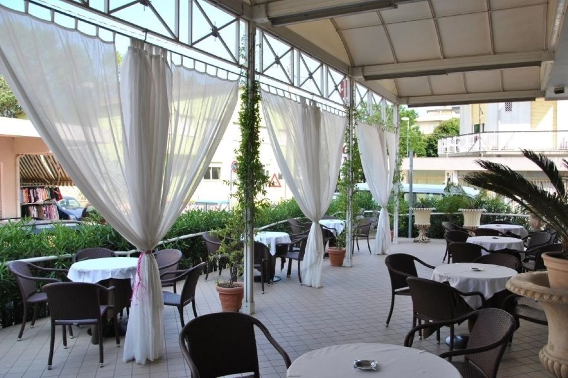 Hotel Gaston-Terasa.jpg