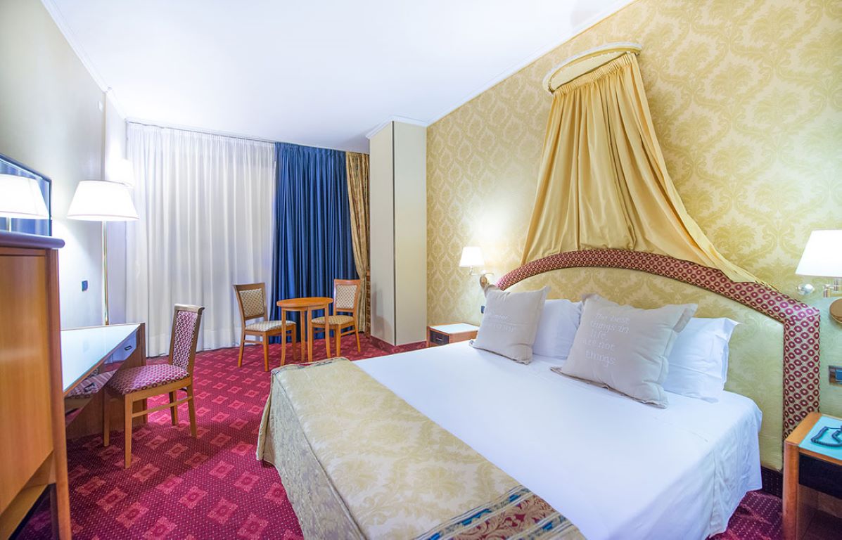 Clarion Hotel Admiral Palace-Clasic plus soba.jpg