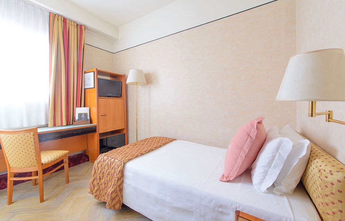 Clarion Hotel Admiral Palace-Jednokrevetna soba.jpg