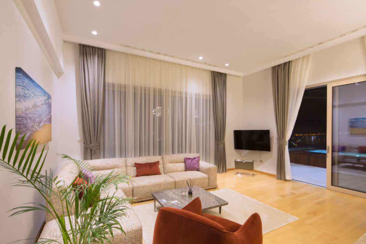 Hotel WoW lux trosoban apartman dnevni boravak.jpg