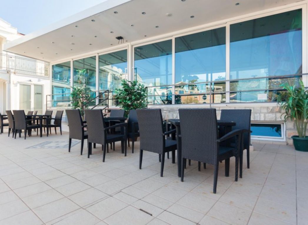 Spa Resort Becici-Bar.jpg
