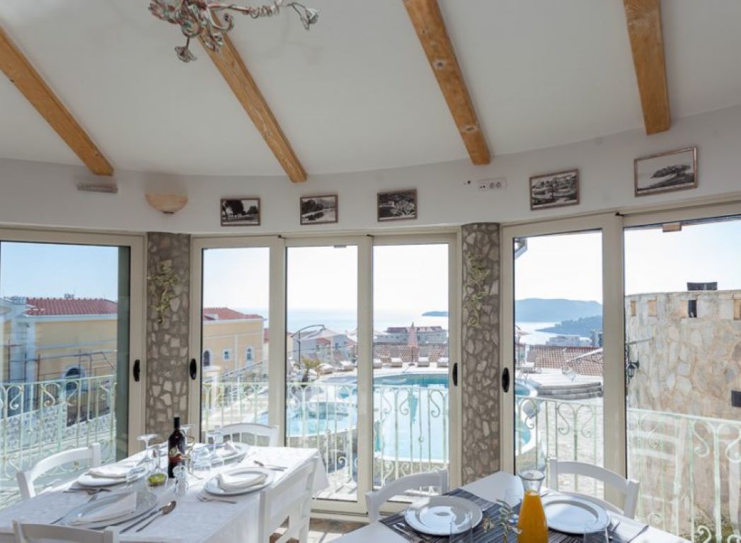 Spa Resort Becici-Restoran.jpg