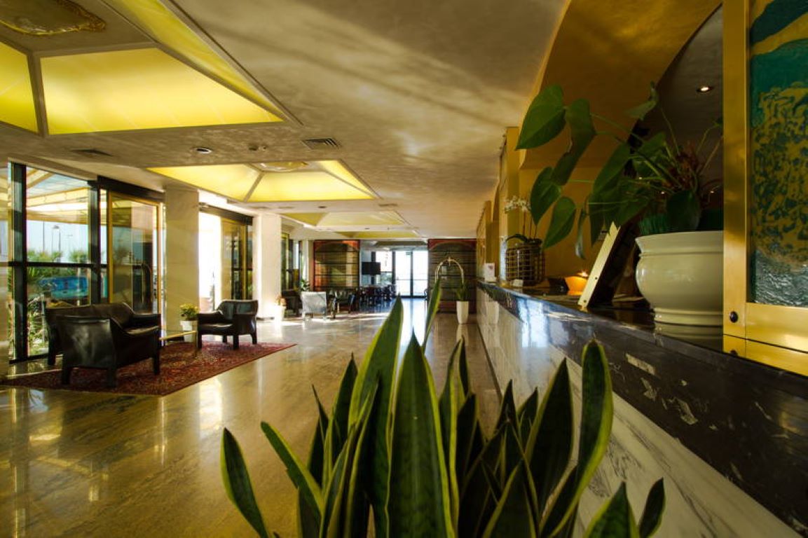 Diplomat Palace Hotel-Enterijer hotela.jpg