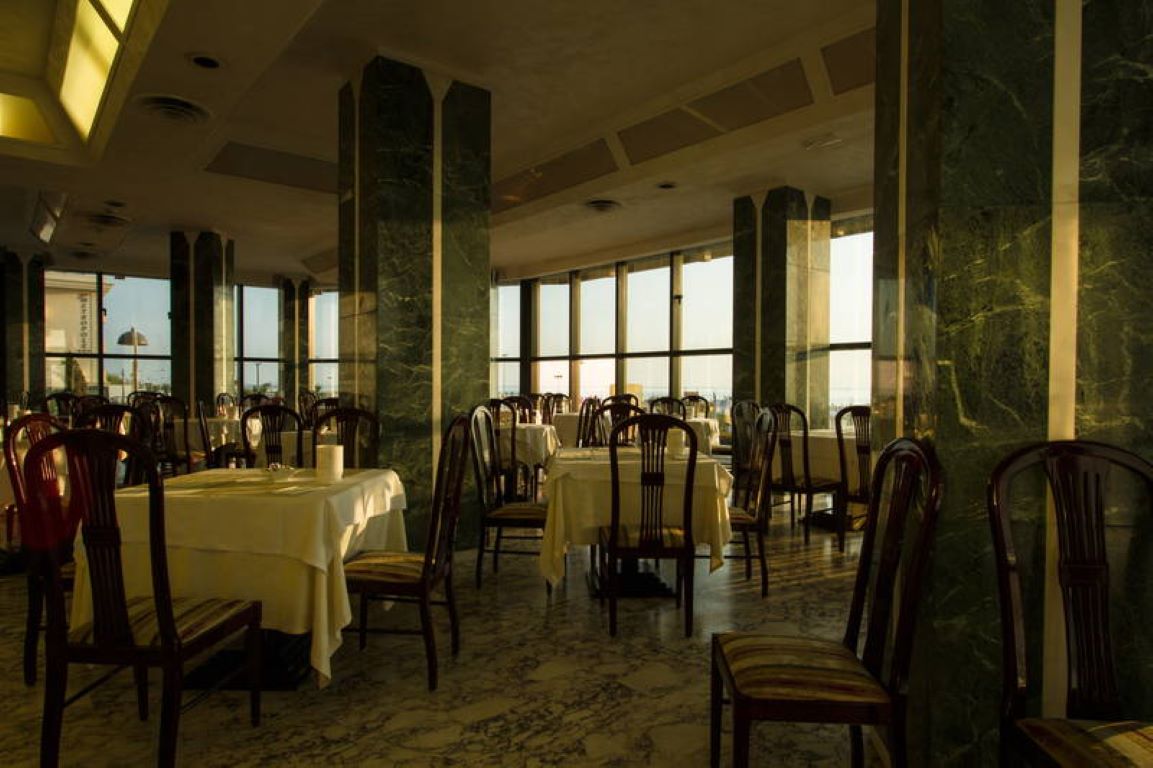 Diplomat Palace Hotel-Restoran.jpg