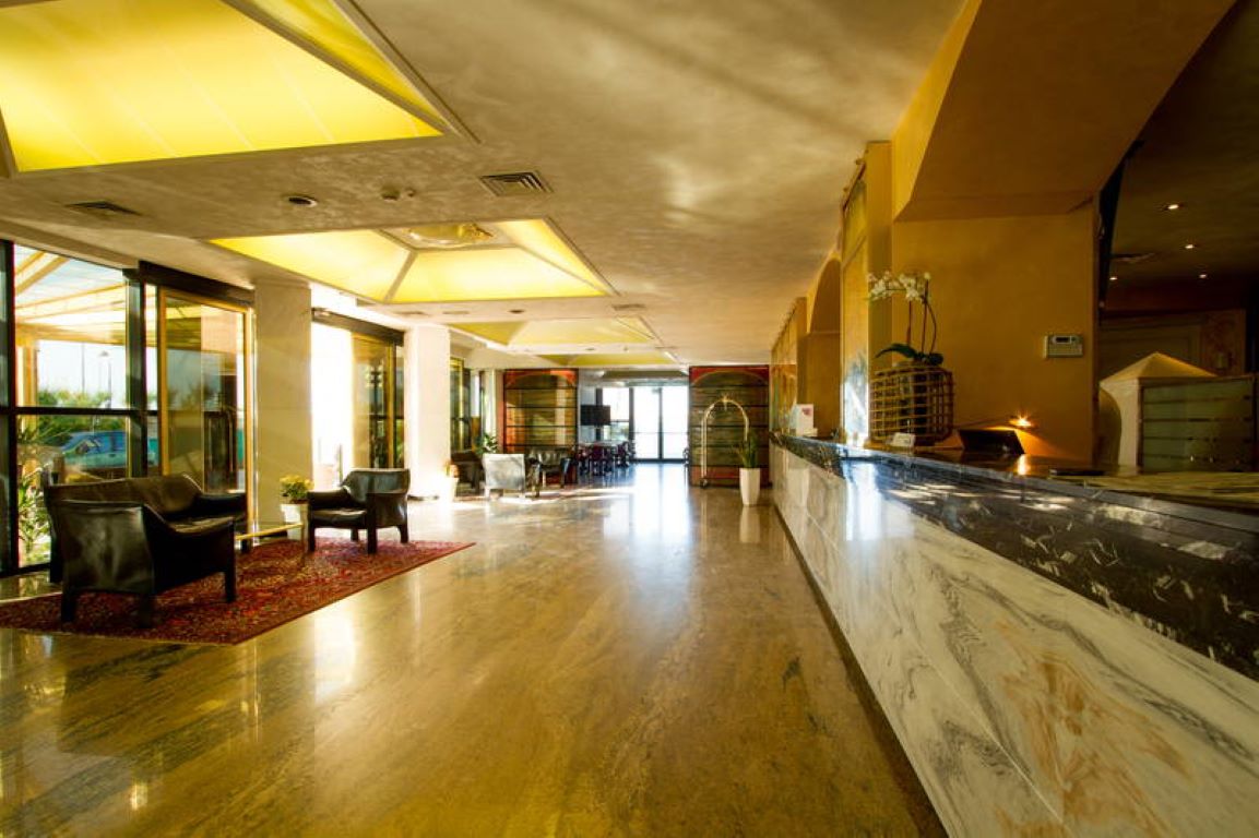 Diplomat Palace-Recepcija.jpg