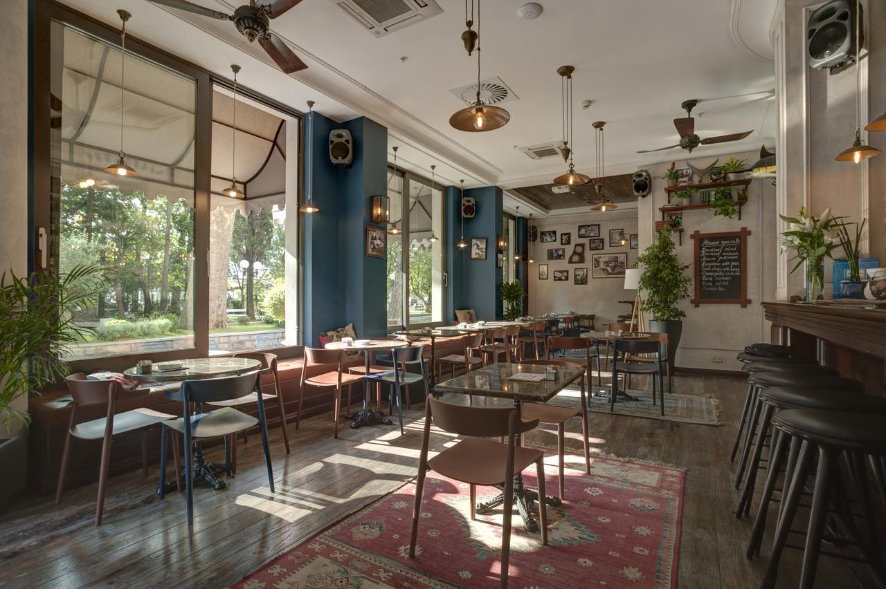 Majestic hotel bar.jpg
