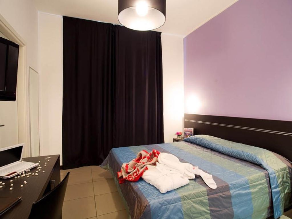 Panama Majestic Hotel-Economy soba.jpg