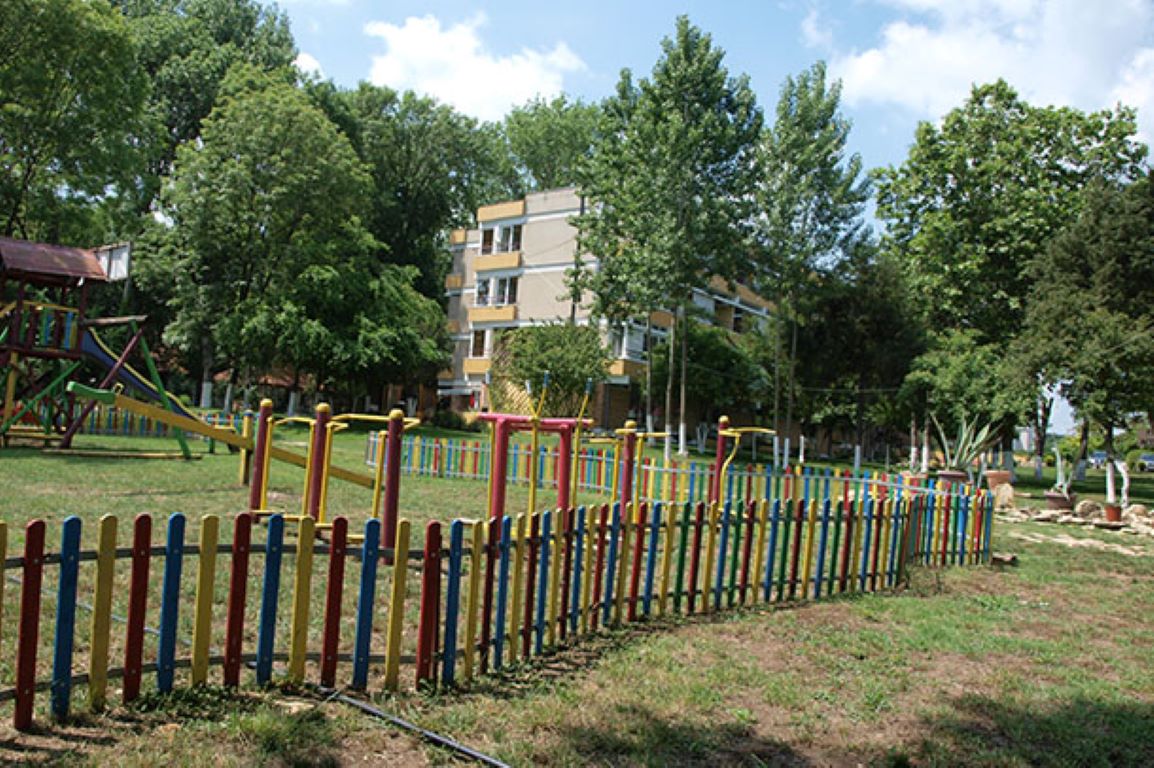 Sara Hotel-Decije igraliste.jpg