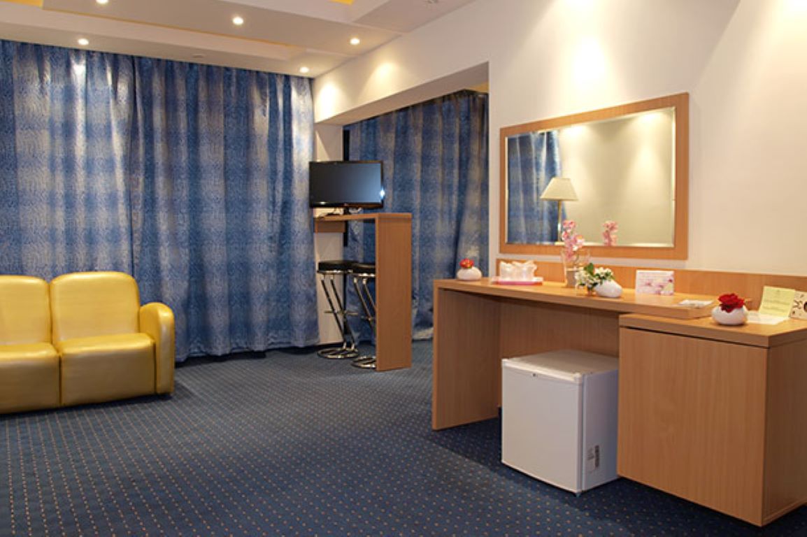 Sara Hotel-Senior suite.jpg