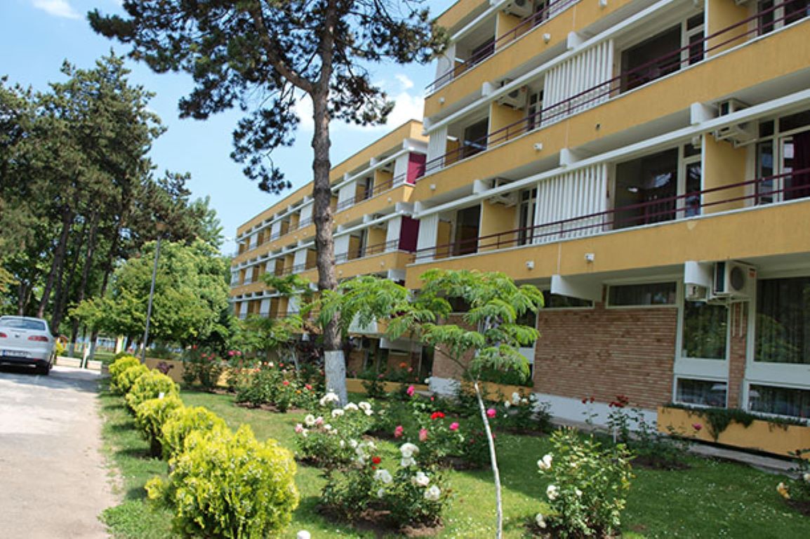 Sara Hotel-Spoljasnji izgled.jpg