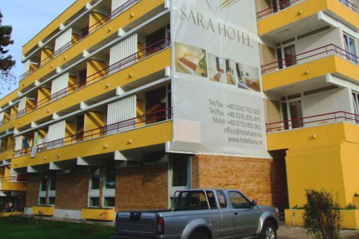 Sara Hotel-Zgrada hotela.jpg