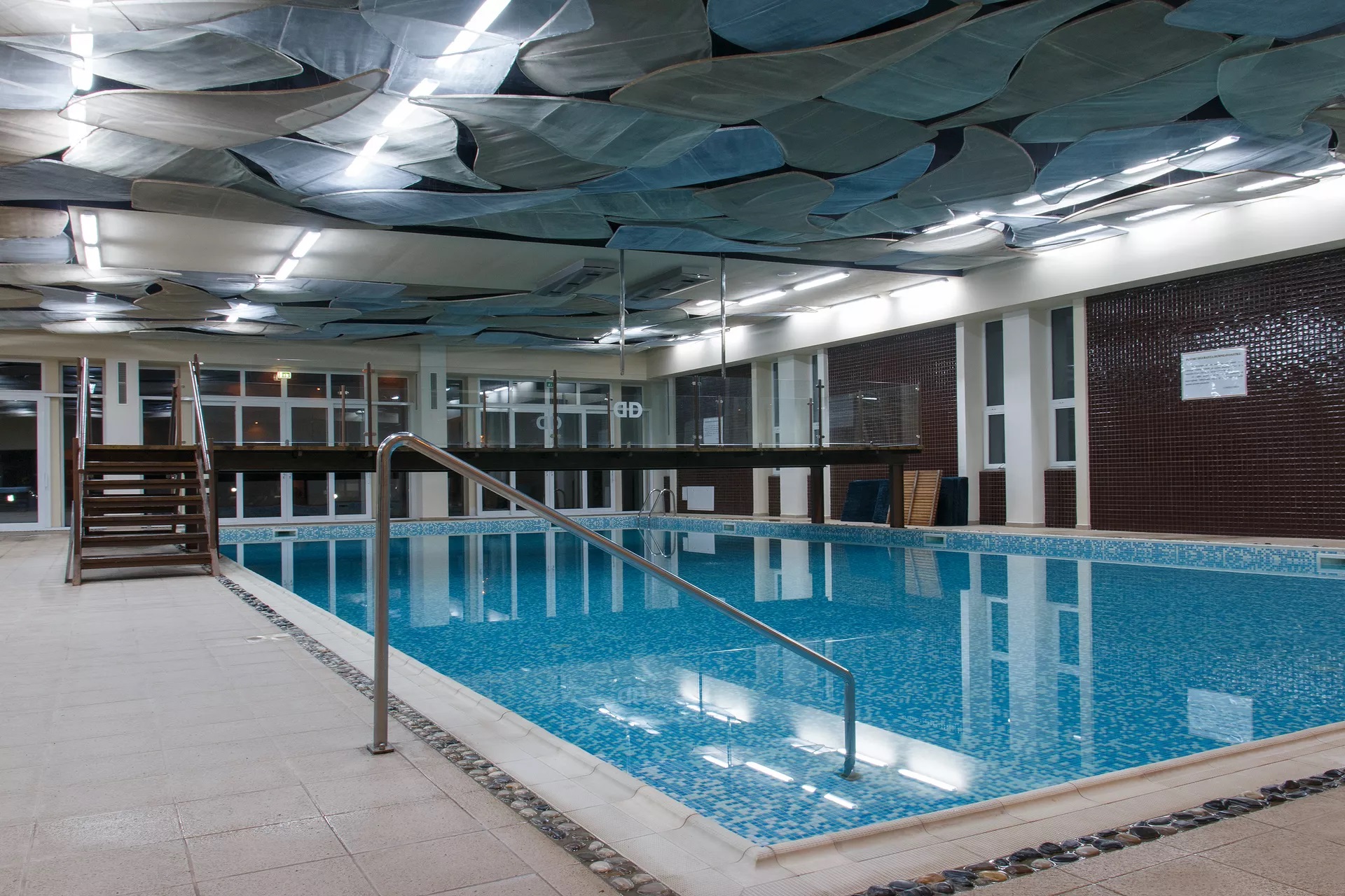 2D Resort & Spa-Unutrasnji bazen.jpg