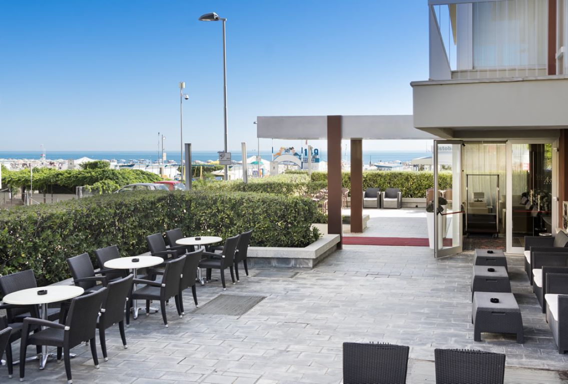 Ascot & Spa Hotel-Terasa.jpg