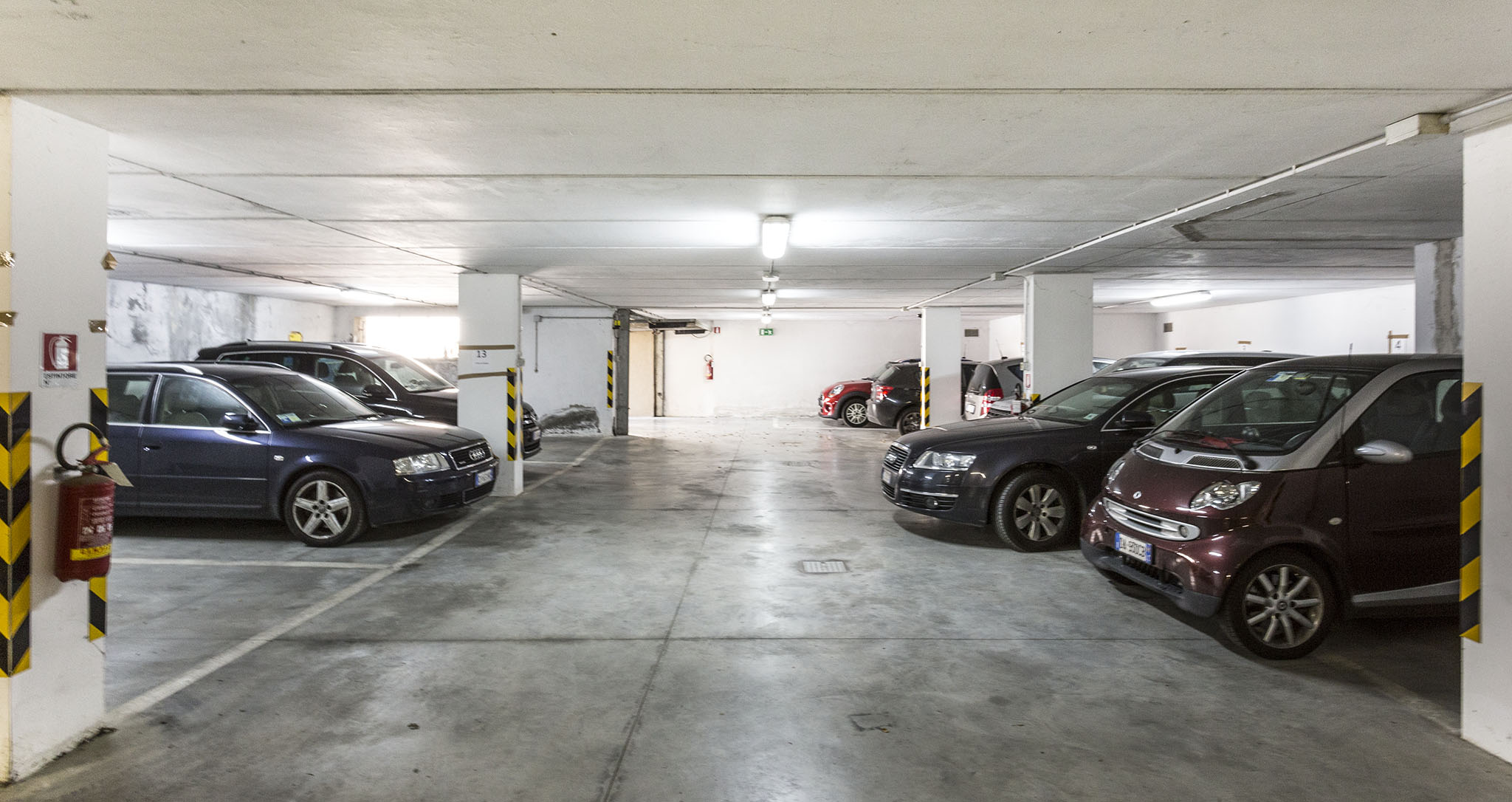 De Londres Hotel-Parking.jpg