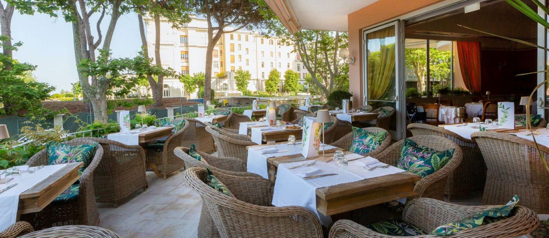 Hotel Milton Rimini-Terasa restorana.jpg