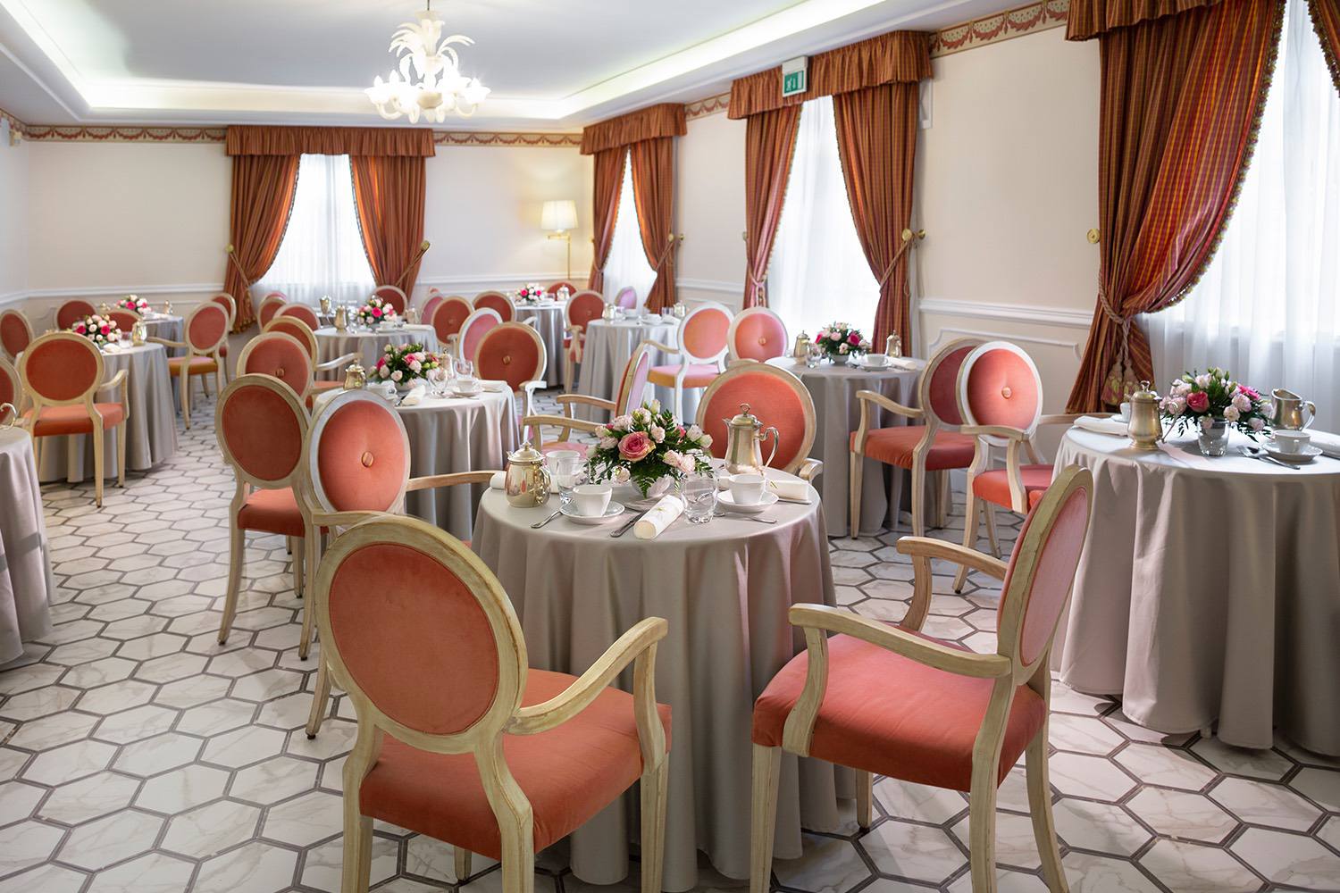 Hotle Milton Rimini-Restoran.jpg