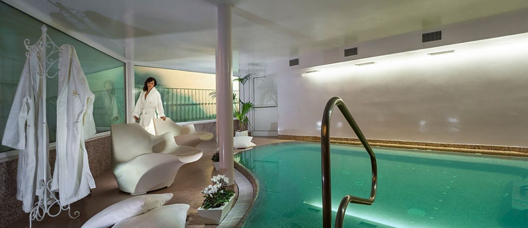 Milton Rimini Hotel-Djakuzi.jpg