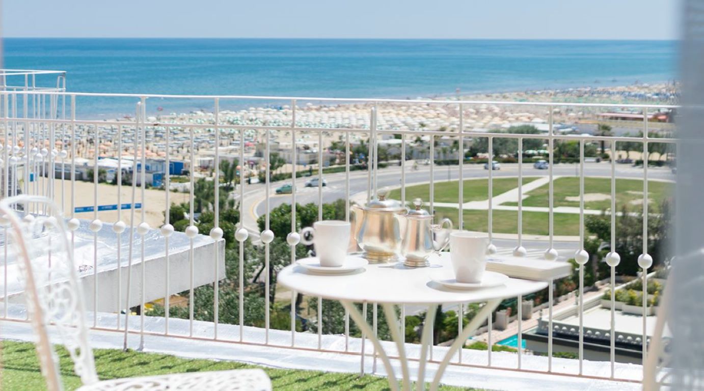 Milton Rimini-Panormaic soba.jpg
