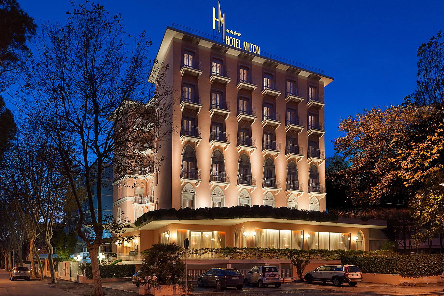 Milton Rimnini Hotel-Nocni izgled.jpg