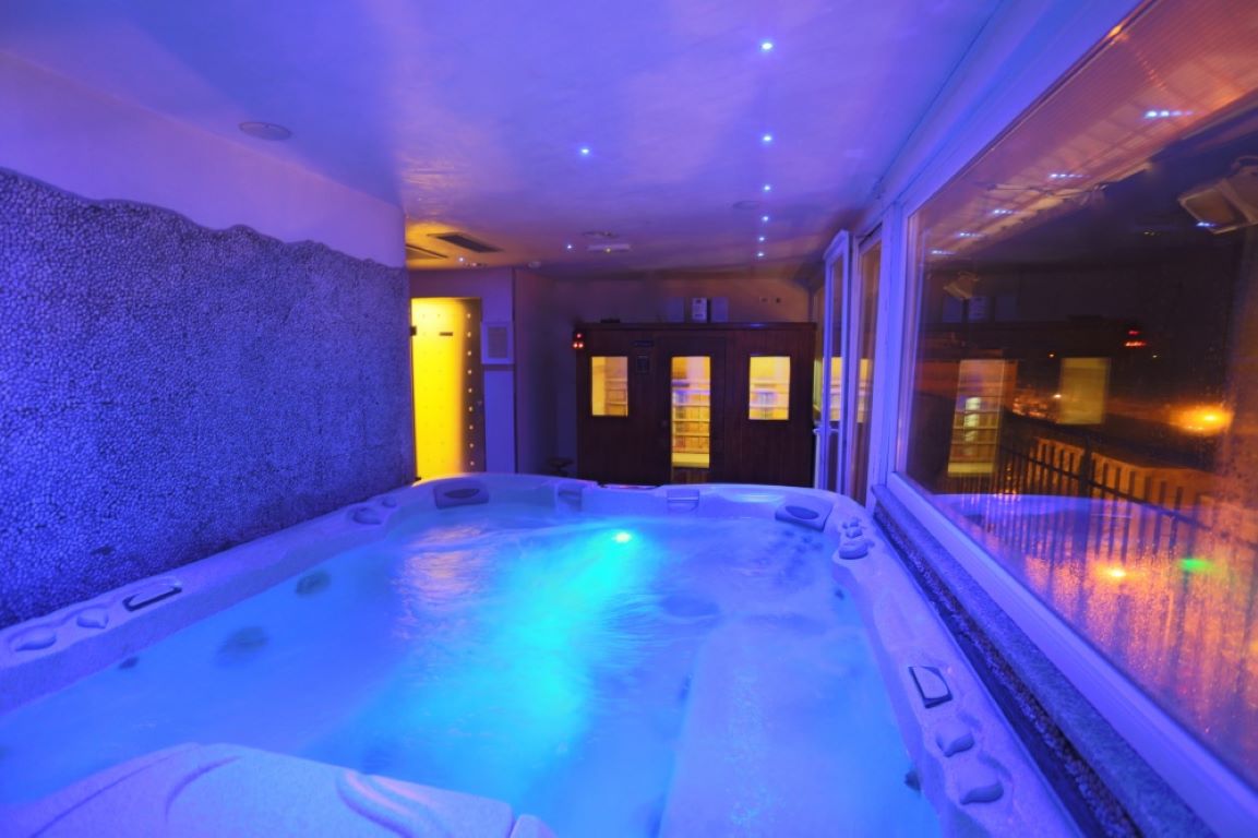 Hotel Genty-Djakuzi.jpg