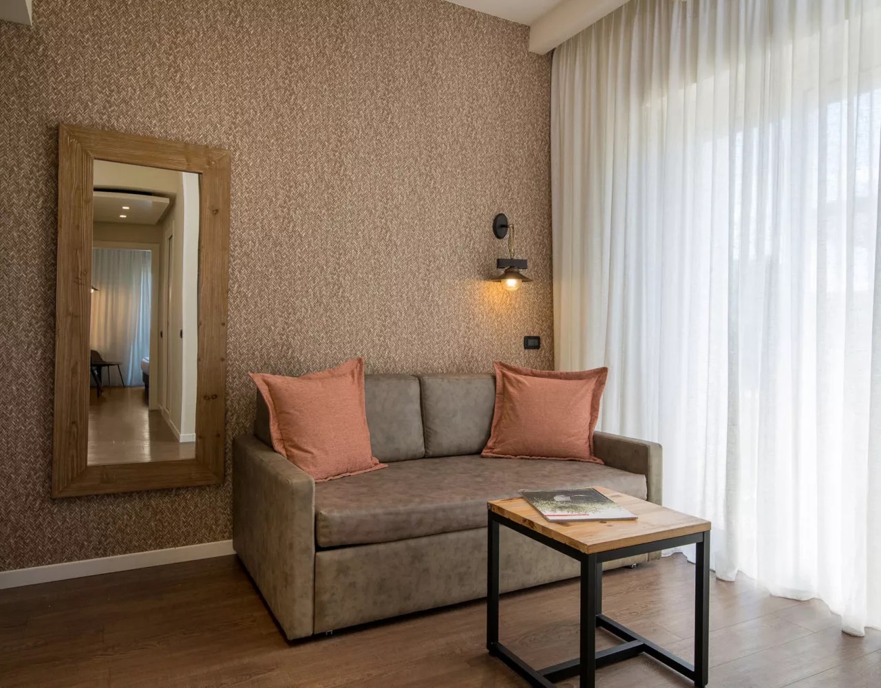 Litoraneo Suite Hotel-Rio suite.jpg