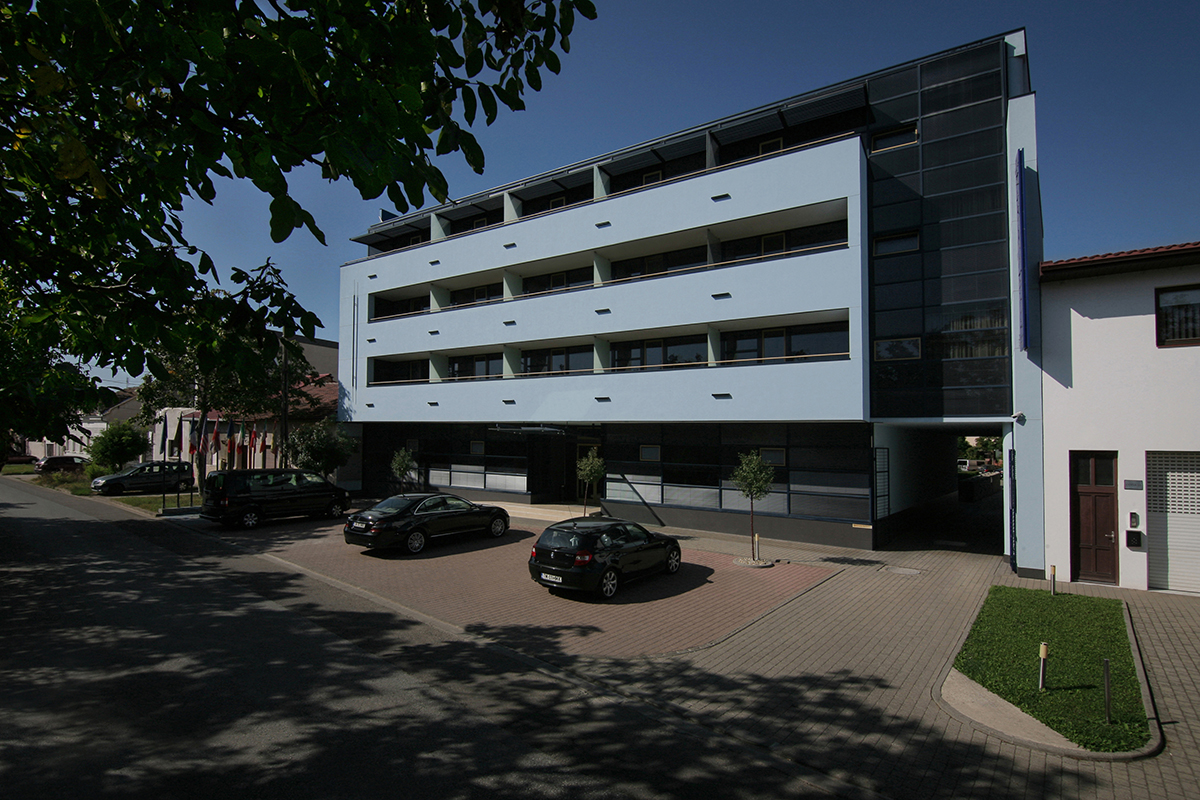 Reghina Blue Hotel-Spoljasnji izgled.jpg