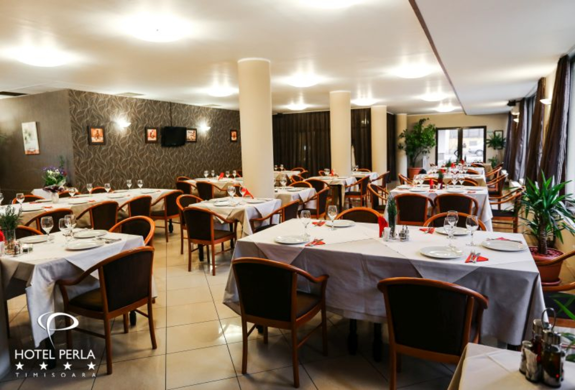 Hotel Perla restoran.jpg