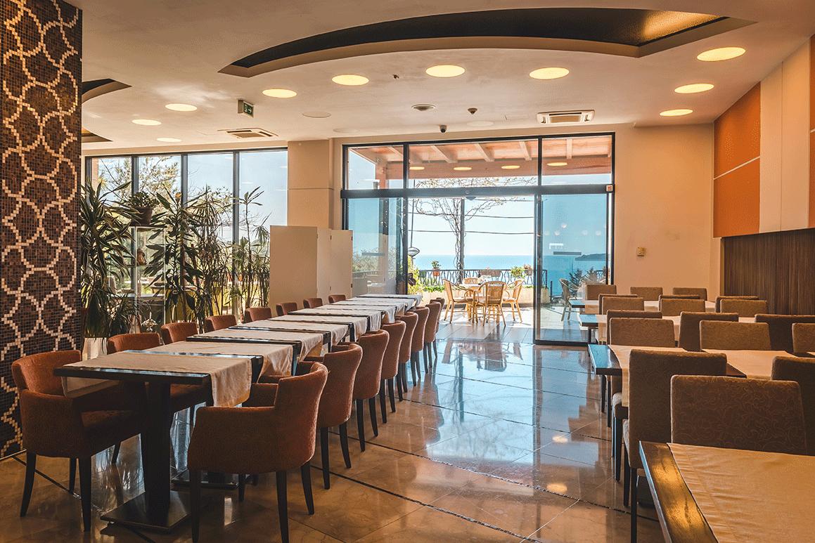 Hotel Hec restoran.png