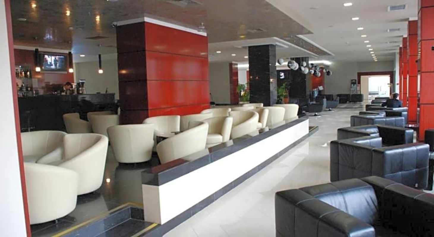 Hotel North Star Continental Resort loby.jpg