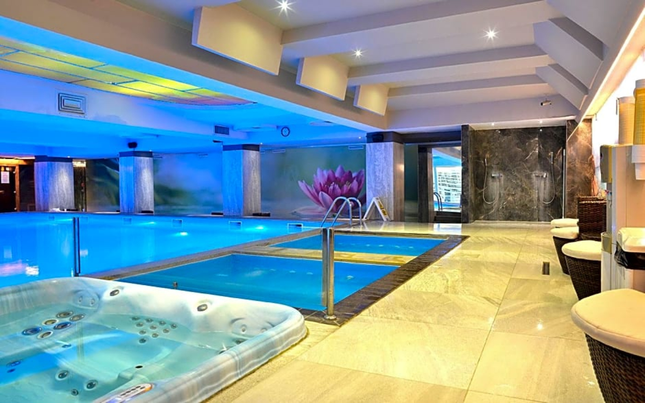 Hotel North Star Continental Resort spa centar.jpg