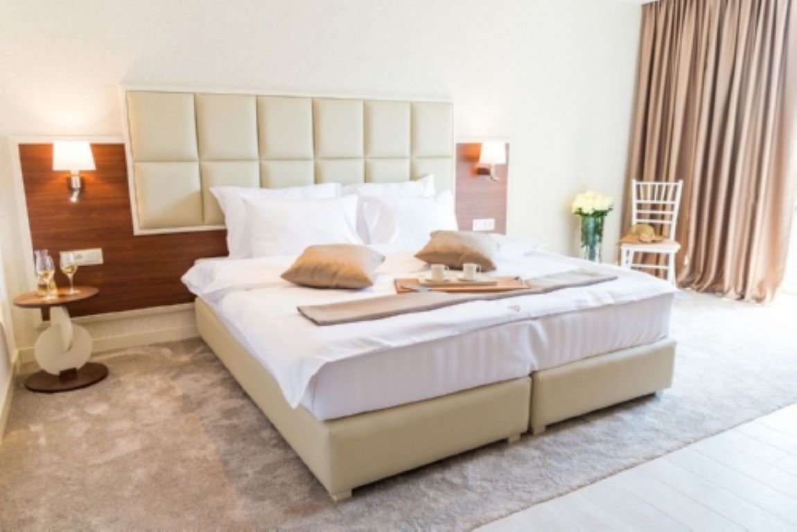 Hotel Kadmo by Aycon-Superior soba.jpg