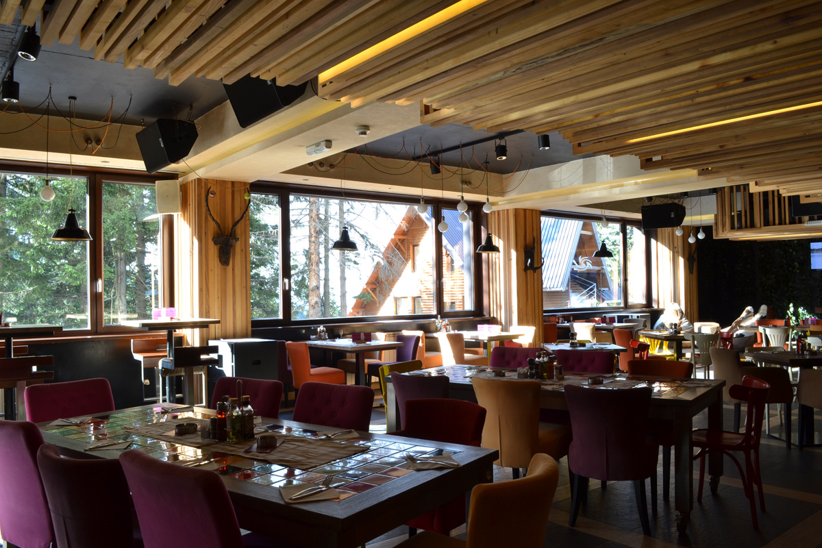 HoteL Lavina restoran.jpg